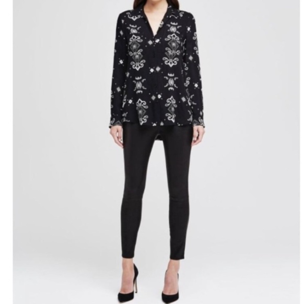 L’gence Jacqueline Blouse black and white paisley bandanna  size medium
